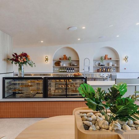 Aerotel Sydney - Inside International Terminal Airport Exterior photo